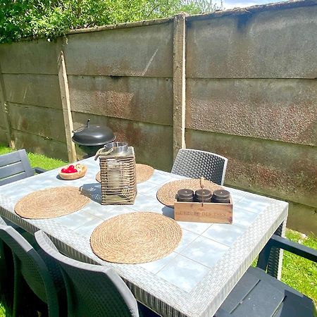Une Ambiance Cosy Avec Jardin Privatif Nassandres Exterior foto